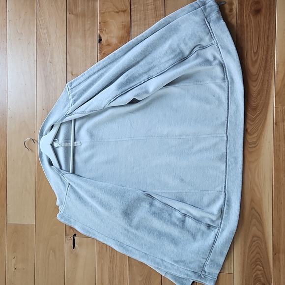 Lululemon Back To It Wrap, Size 6 - Picture 16 of 16